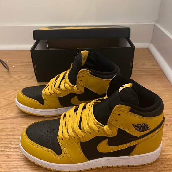 GS - High OG Jordan 1 - Picture 3 of 7